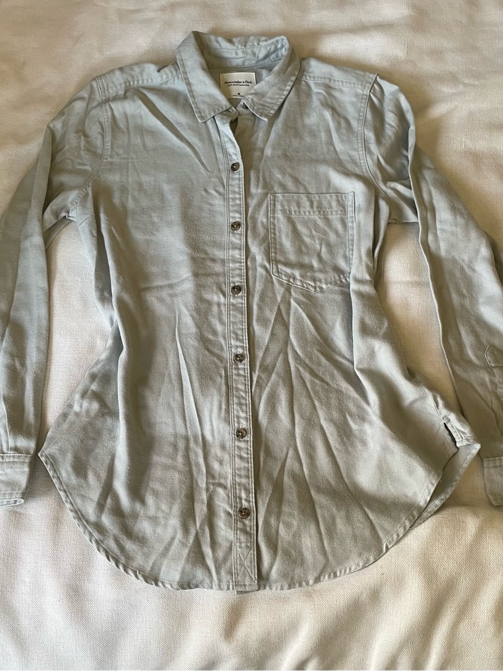 Abercrombie and Fitch Light Blue Button-Up Shirt Size Medium Soft A&F Collection